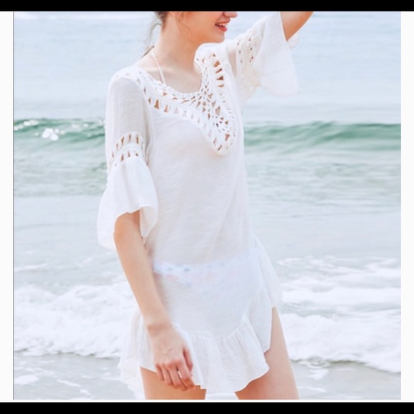 Tassel Pom Pom Cover Up - Picture 5 of 11
